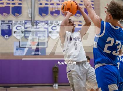 Thumbnail 3 in Carlsbad vs. San Diego (CIF SDS D1 Semifinals) photogallery.