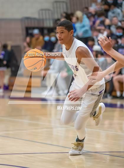 Thumbnail 2 in Carlsbad vs. San Diego (CIF SDS D1 Semifinals) photogallery.