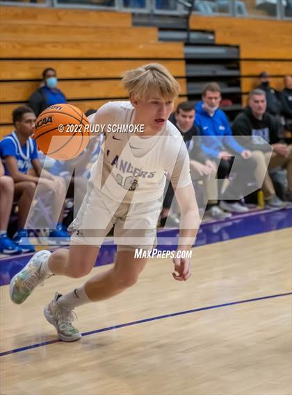 Thumbnail 3 in Carlsbad vs. San Diego (CIF SDS D1 Semifinals) photogallery.