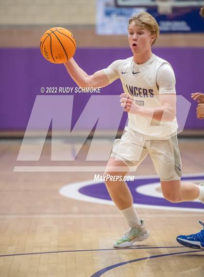 Thumbnail 3 in Carlsbad vs. San Diego (CIF SDS D1 Semifinals) photogallery.