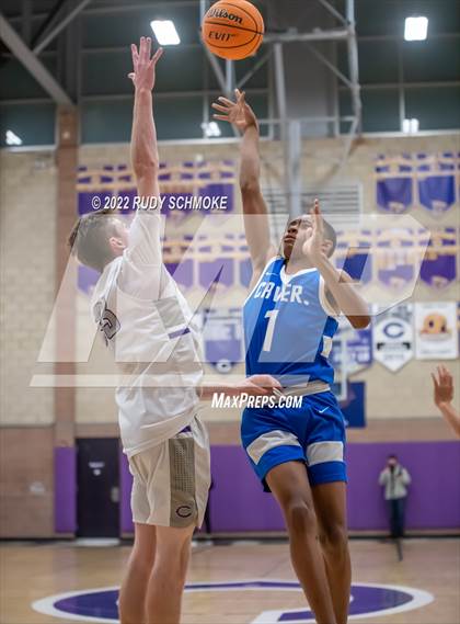 Thumbnail 2 in Carlsbad vs. San Diego (CIF SDS D1 Semifinals) photogallery.