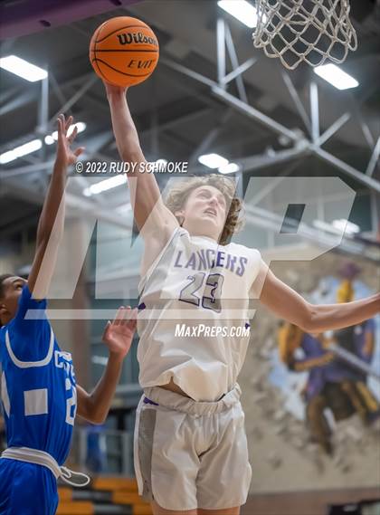 Thumbnail 2 in Carlsbad vs. San Diego (CIF SDS D1 Semifinals) photogallery.