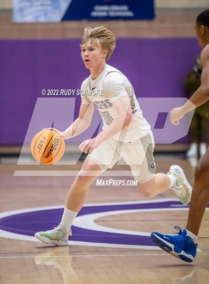 Thumbnail 2 in Carlsbad vs. San Diego (CIF SDS D1 Semifinals) photogallery.