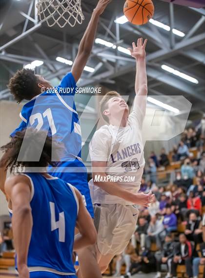 Thumbnail 3 in Carlsbad vs. San Diego (CIF SDS D1 Semifinals) photogallery.