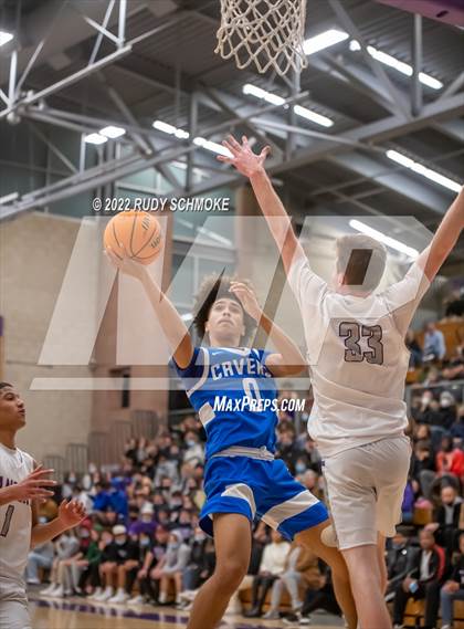 Thumbnail 2 in Carlsbad vs. San Diego (CIF SDS D1 Semifinals) photogallery.