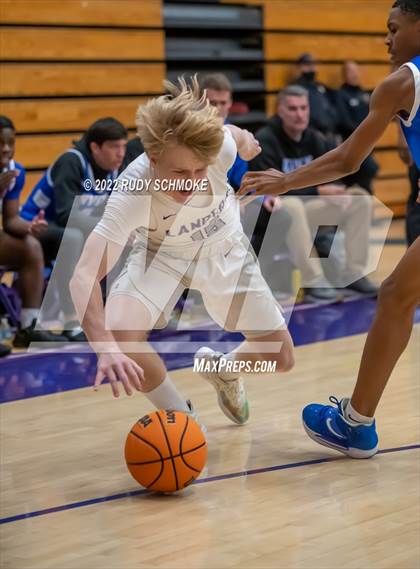 Thumbnail 3 in Carlsbad vs. San Diego (CIF SDS D1 Semifinals) photogallery.