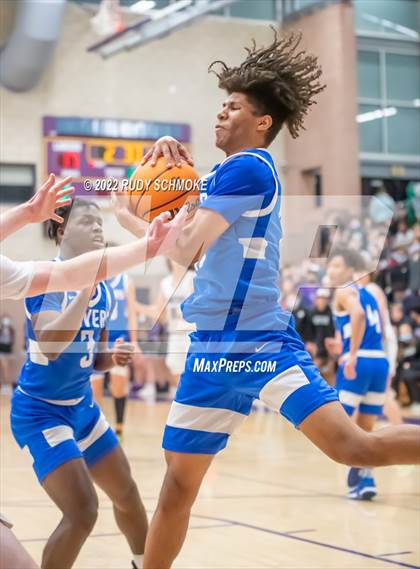 Thumbnail 2 in Carlsbad vs. San Diego (CIF SDS D1 Semifinals) photogallery.
