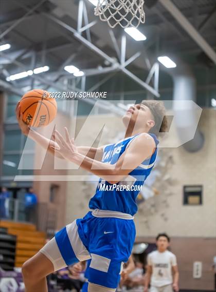 Thumbnail 2 in Carlsbad vs. San Diego (CIF SDS D1 Semifinals) photogallery.