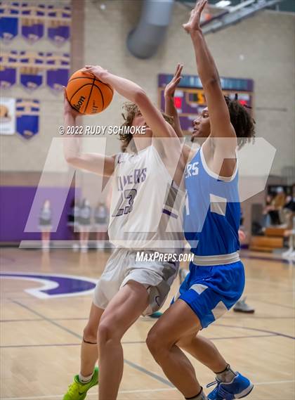 Thumbnail 3 in Carlsbad vs. San Diego (CIF SDS D1 Semifinals) photogallery.