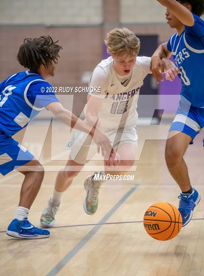 Thumbnail 2 in Carlsbad vs. San Diego (CIF SDS D1 Semifinals) photogallery.