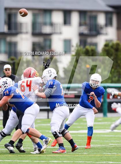 Thumbnail 2 in Eastside Catholic vs Kamiakin (WIAA 3A Semifinal Playoff) photogallery.