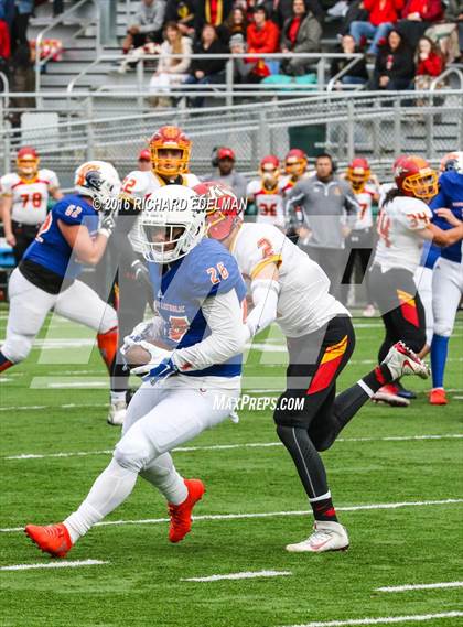 Thumbnail 3 in Eastside Catholic vs Kamiakin (WIAA 3A Semifinal Playoff) photogallery.