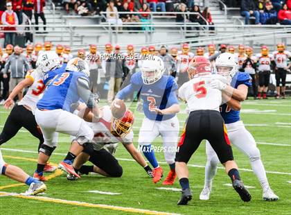 Thumbnail 2 in Eastside Catholic vs Kamiakin (WIAA 3A Semifinal Playoff) photogallery.