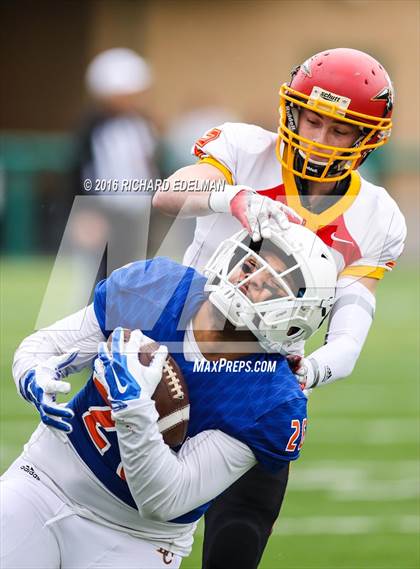 Thumbnail 1 in Eastside Catholic vs Kamiakin (WIAA 3A Semifinal Playoff) photogallery.