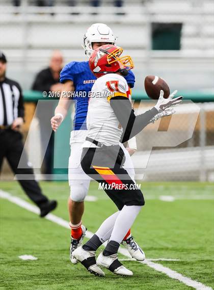 Thumbnail 3 in Eastside Catholic vs Kamiakin (WIAA 3A Semifinal Playoff) photogallery.
