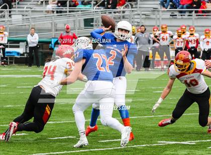 Thumbnail 3 in Eastside Catholic vs Kamiakin (WIAA 3A Semifinal Playoff) photogallery.