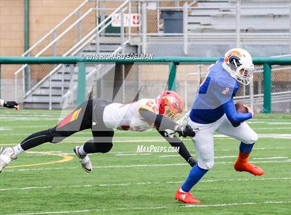 Thumbnail 2 in Eastside Catholic vs Kamiakin (WIAA 3A Semifinal Playoff) photogallery.