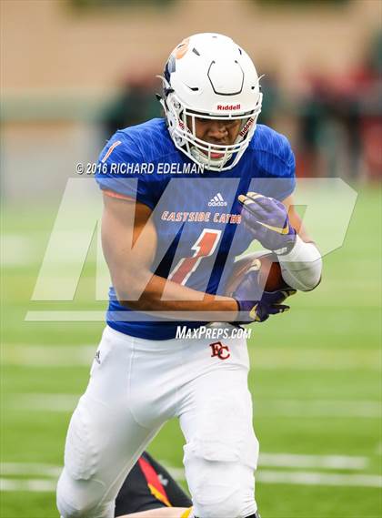Thumbnail 3 in Eastside Catholic vs Kamiakin (WIAA 3A Semifinal Playoff) photogallery.