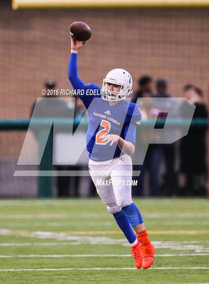 Thumbnail 2 in Eastside Catholic vs Kamiakin (WIAA 3A Semifinal Playoff) photogallery.
