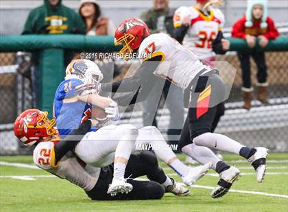 Thumbnail 2 in Eastside Catholic vs Kamiakin (WIAA 3A Semifinal Playoff) photogallery.