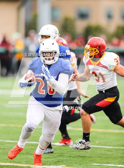 Thumbnail 1 in Eastside Catholic vs Kamiakin (WIAA 3A Semifinal Playoff) photogallery.