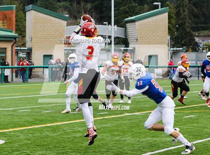 Thumbnail 3 in Eastside Catholic vs Kamiakin (WIAA 3A Semifinal Playoff) photogallery.