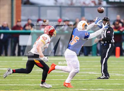Thumbnail 2 in Eastside Catholic vs Kamiakin (WIAA 3A Semifinal Playoff) photogallery.