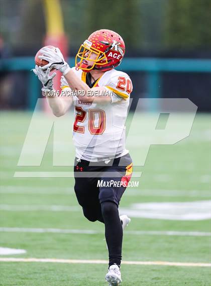 Thumbnail 1 in Eastside Catholic vs Kamiakin (WIAA 3A Semifinal Playoff) photogallery.
