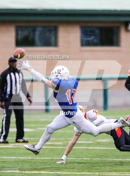 Thumbnail 1 in Eastside Catholic vs Kamiakin (WIAA 3A Semifinal Playoff) photogallery.
