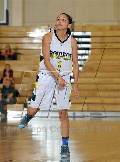 Thumbnail 3 in Kennedy vs. River City (Trojan Toss-Up) photogallery.