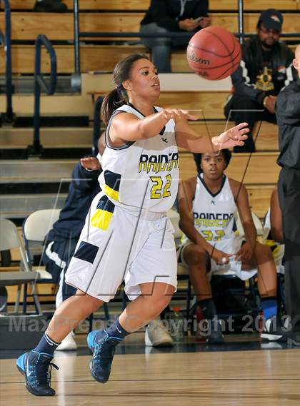 Thumbnail 2 in Kennedy vs. River City (Trojan Toss-Up) photogallery.