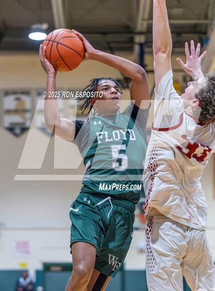 Thumbnail 3 in  Bay Shore vs William Floyd (NYSPHSAA Section XI Class AAA Semifinals) photogallery.