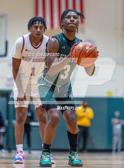 Thumbnail 3 in  Bay Shore vs William Floyd (NYSPHSAA Section XI Class AAA Semifinals) photogallery.