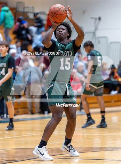 Thumbnail 1 in  Bay Shore vs William Floyd (NYSPHSAA Section XI Class AAA Semifinals) photogallery.