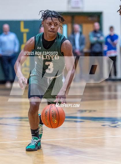 Thumbnail 2 in  Bay Shore vs William Floyd (NYSPHSAA Section XI Class AAA Semifinals) photogallery.