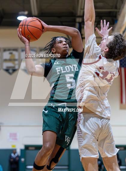 Thumbnail 1 in  Bay Shore vs William Floyd (NYSPHSAA Section XI Class AAA Semifinals) photogallery.