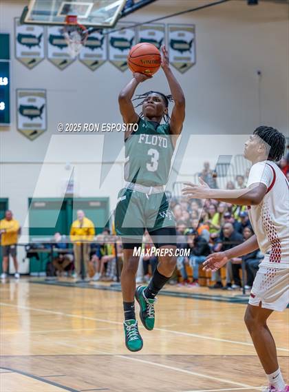 Thumbnail 3 in  Bay Shore vs William Floyd (NYSPHSAA Section XI Class AAA Semifinals) photogallery.