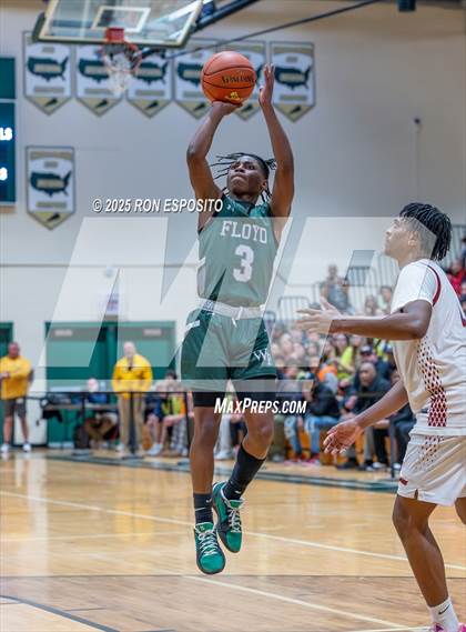Thumbnail 1 in  Bay Shore vs William Floyd (NYSPHSAA Section XI Class AAA Semifinals) photogallery.