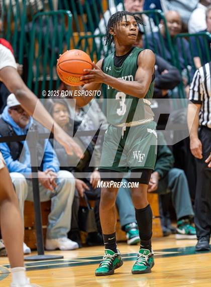 Thumbnail 2 in  Bay Shore vs William Floyd (NYSPHSAA Section XI Class AAA Semifinals) photogallery.