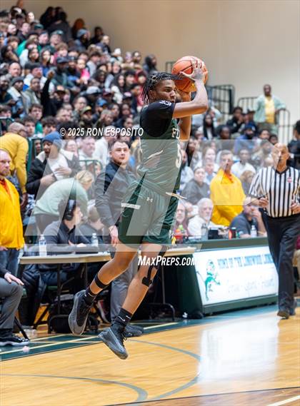 Thumbnail 2 in  Bay Shore vs William Floyd (NYSPHSAA Section XI Class AAA Semifinals) photogallery.