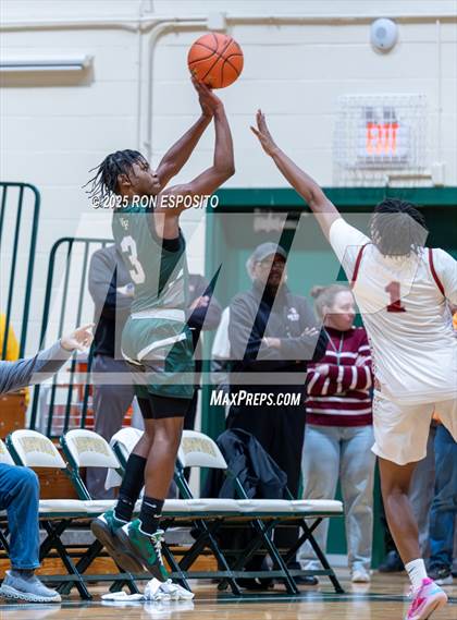Thumbnail 1 in  Bay Shore vs William Floyd (NYSPHSAA Section XI Class AAA Semifinals) photogallery.