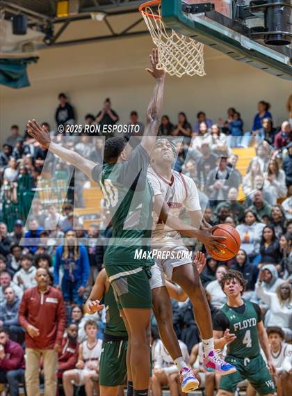 Thumbnail 1 in  Bay Shore vs William Floyd (NYSPHSAA Section XI Class AAA Semifinals) photogallery.