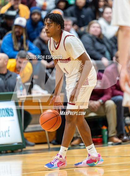 Thumbnail 2 in  Bay Shore vs William Floyd (NYSPHSAA Section XI Class AAA Semifinals) photogallery.