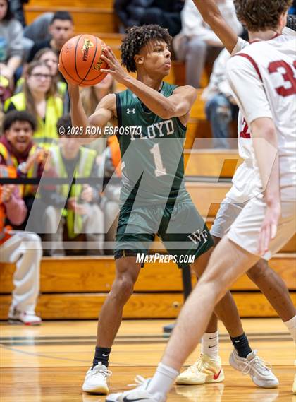 Thumbnail 1 in  Bay Shore vs William Floyd (NYSPHSAA Section XI Class AAA Semifinals) photogallery.