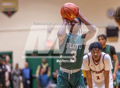 Thumbnail 1 in  Bay Shore vs William Floyd (NYSPHSAA Section XI Class AAA Semifinals) photogallery.