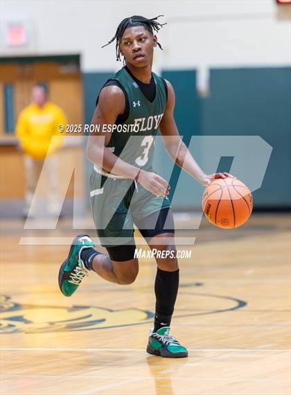 Thumbnail 1 in  Bay Shore vs William Floyd (NYSPHSAA Section XI Class AAA Semifinals) photogallery.