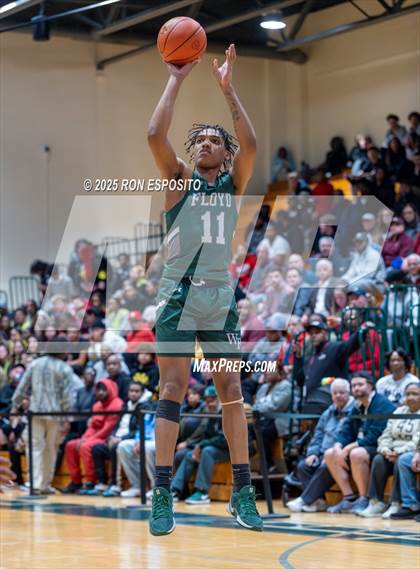 Thumbnail 3 in  Bay Shore vs William Floyd (NYSPHSAA Section XI Class AAA Semifinals) photogallery.