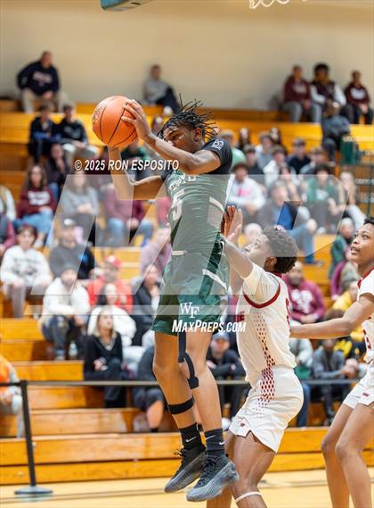 Thumbnail 3 in  Bay Shore vs William Floyd (NYSPHSAA Section XI Class AAA Semifinals) photogallery.