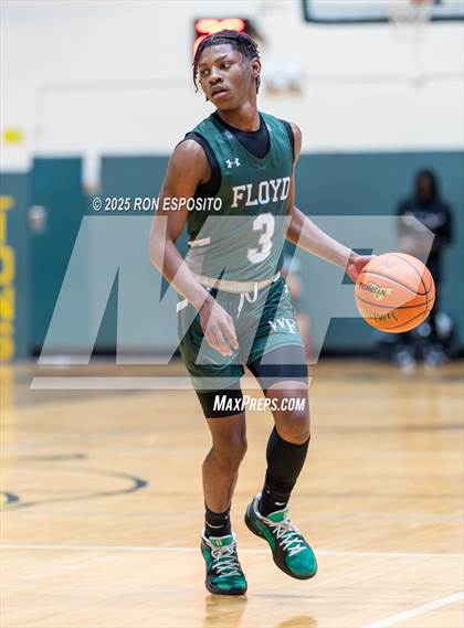Thumbnail 2 in  Bay Shore vs William Floyd (NYSPHSAA Section XI Class AAA Semifinals) photogallery.