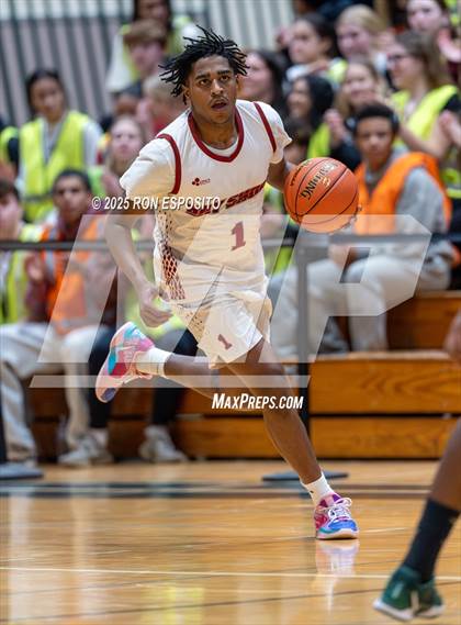 Thumbnail 1 in  Bay Shore vs William Floyd (NYSPHSAA Section XI Class AAA Semifinals) photogallery.